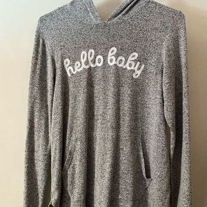 Maternity hooded pullover